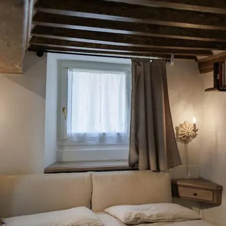 Apartment La Finestrella *