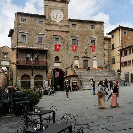 La Finestrella Apartment *